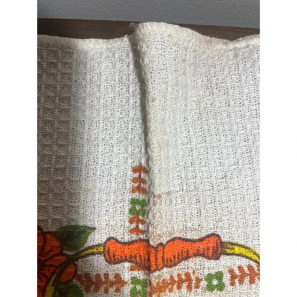 Vintage Leshner Waffle Weave Cotton Kitchen Tea Towel Retro Floral Fruit Orange